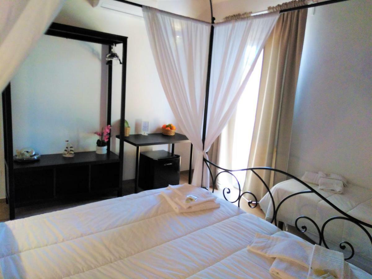Hotel Residence Noto Marina Buitenkant foto